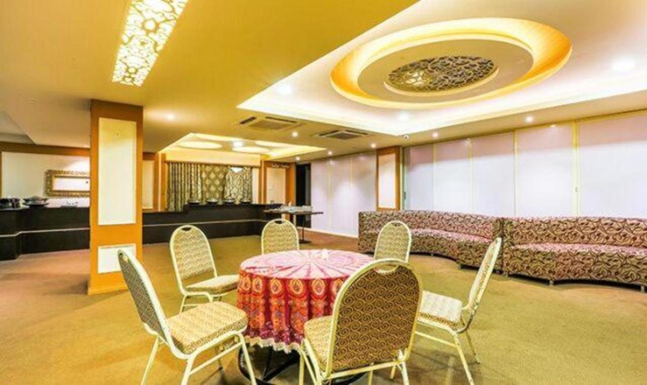 Hotel Fabhotel Astra Berry's - Nr Marathahalli Main Road