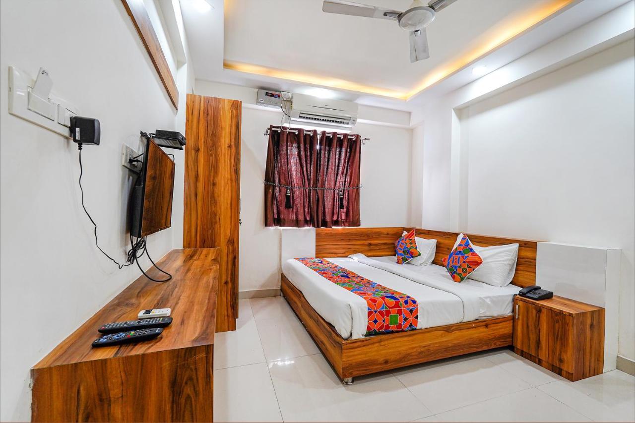 Hotel Fabexpress Nr Comforts