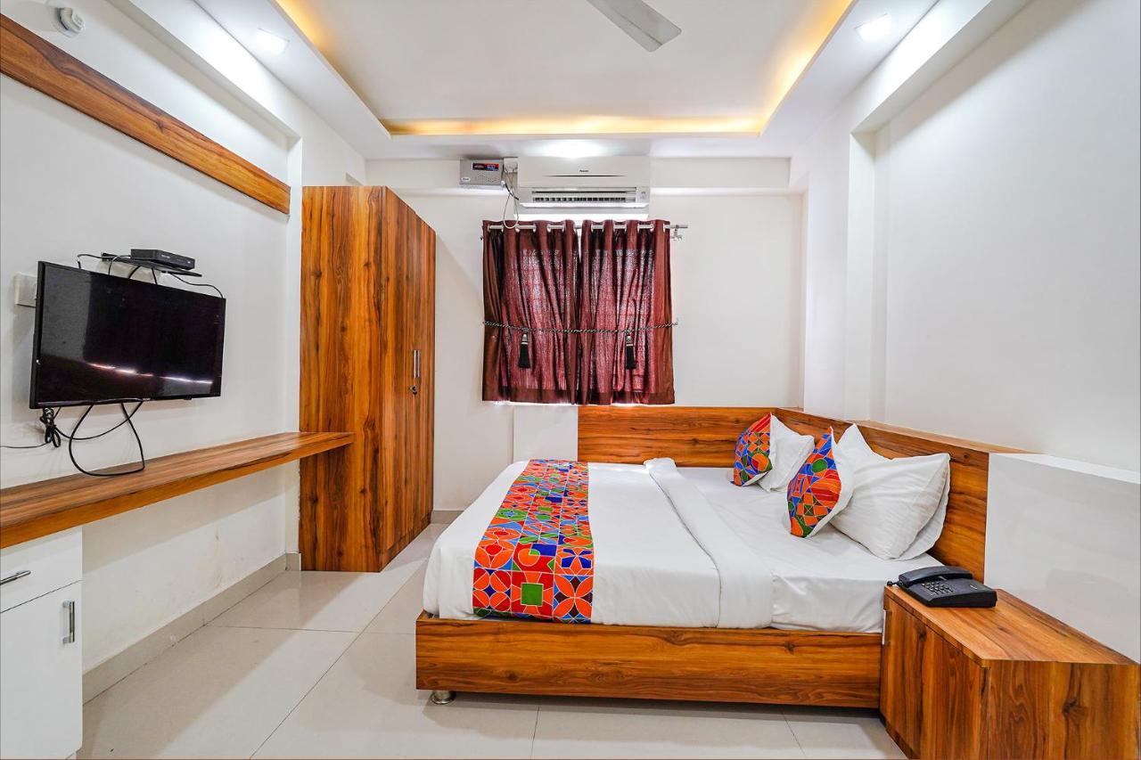 Hotel Fabexpress Nr Comforts