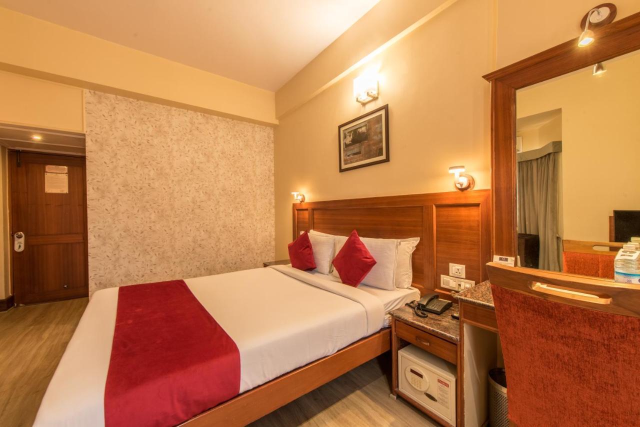 Gate & Conferences Hotel