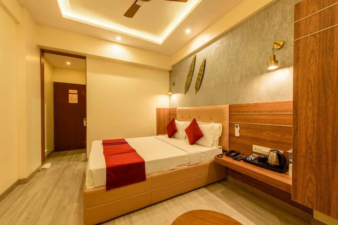 Gate & Conferences Hotel