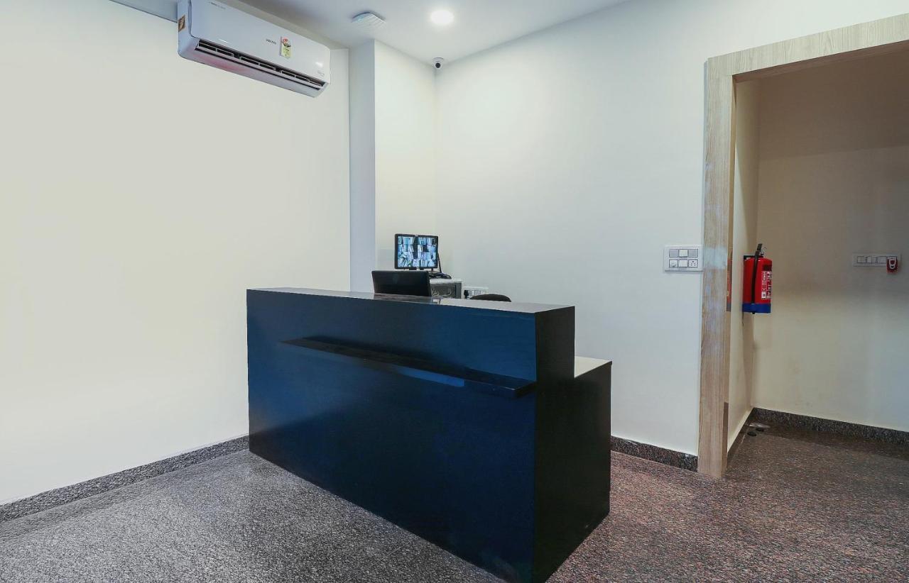 Hotel Capital O Gn Bangalore