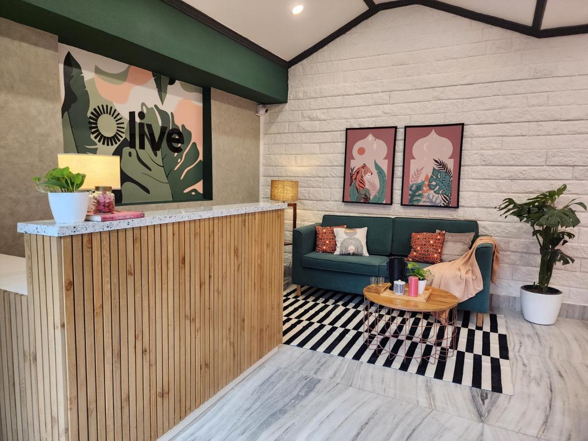 Hotel Olive Zip Indiranagar Metro By Embassy Group