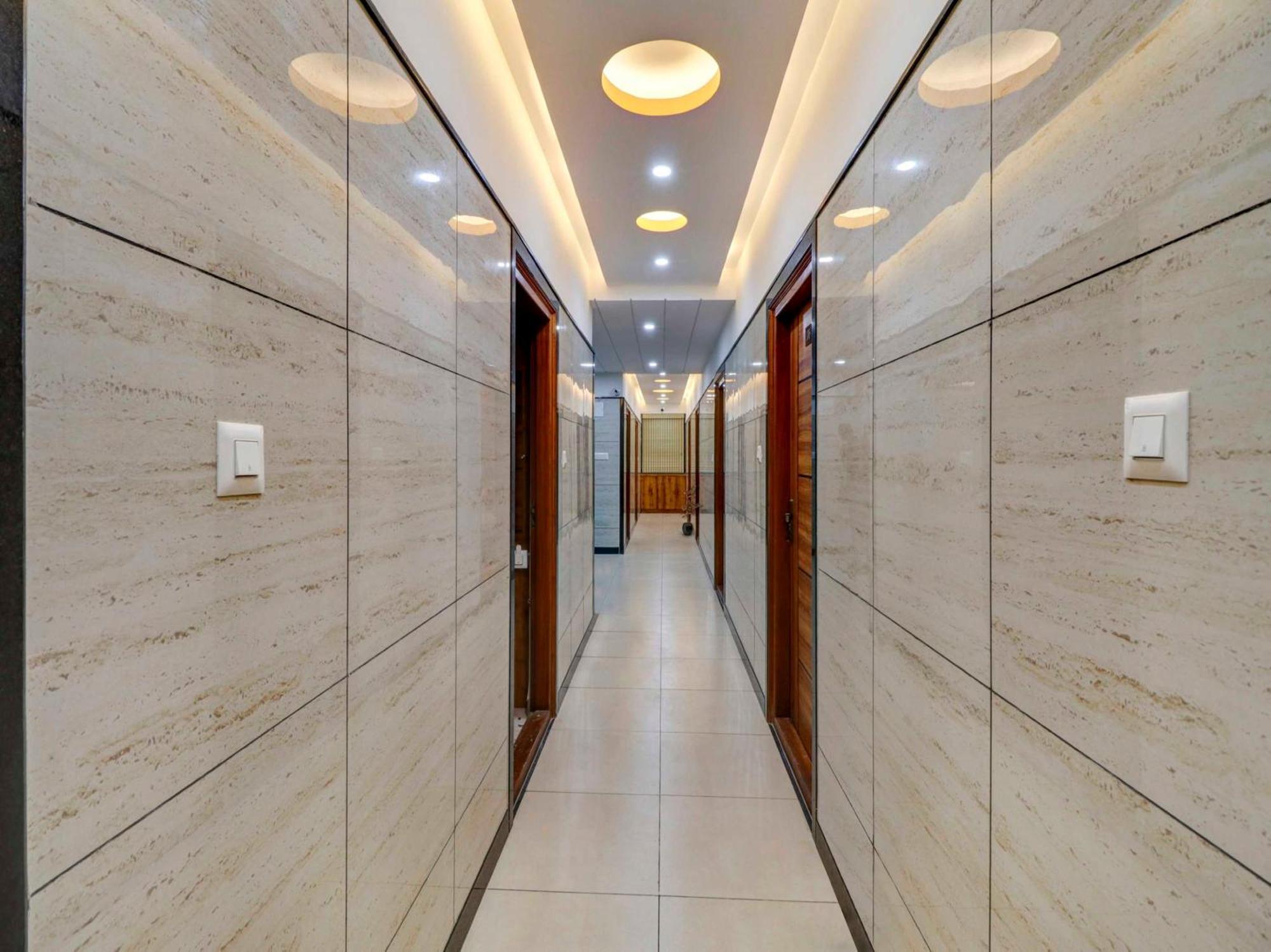 Super Collection O Global Near Kengeri Bus Terminal Metro Station 4* Bangalore
