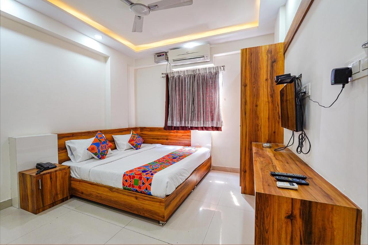 Hotel Fabexpress Nr Comforts 3*