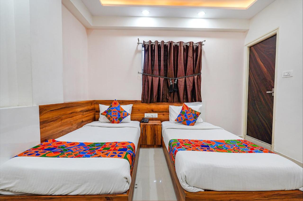 Fabexpress Nr Comforts Hotel