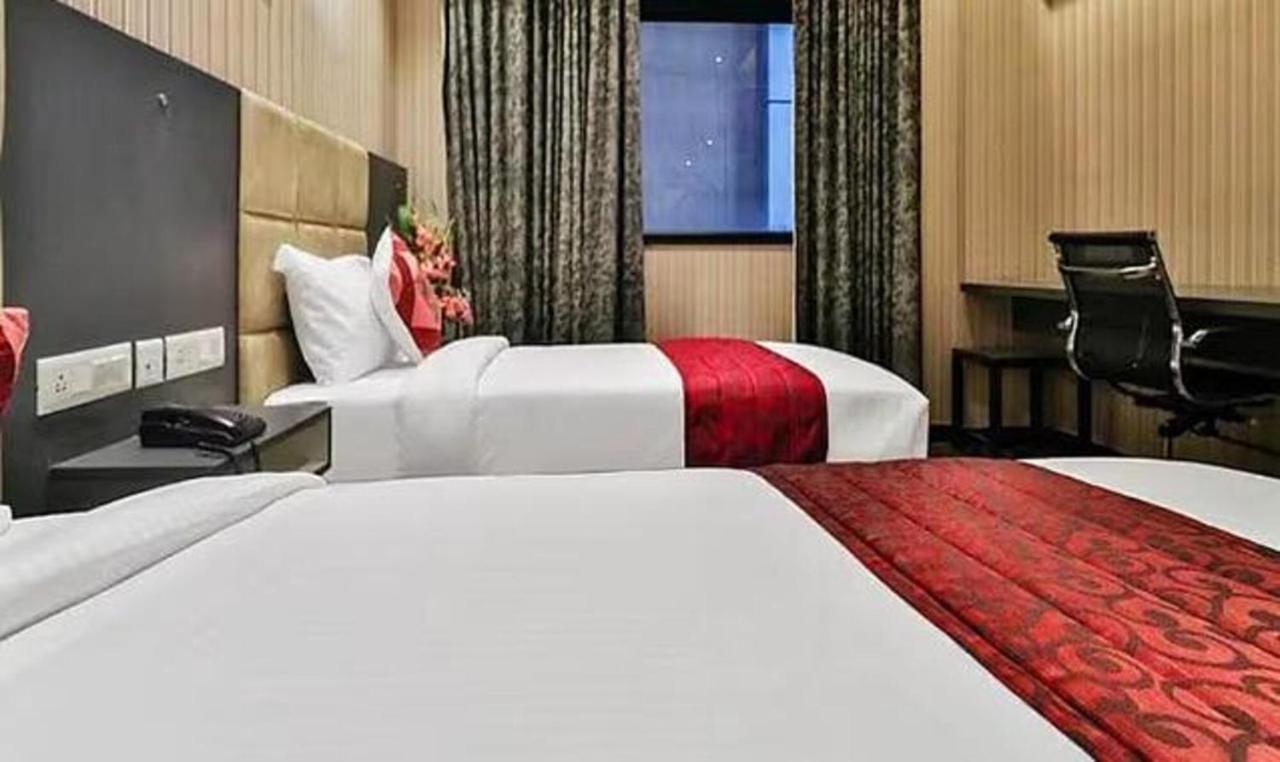 Fabhotel Prime Grand Seasons Hotel 2*