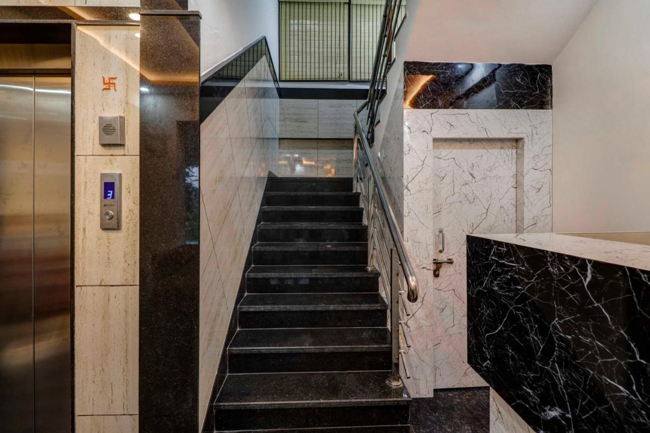 Super Collection O Global Near Kengeri Bus Terminal Metro Station 4*