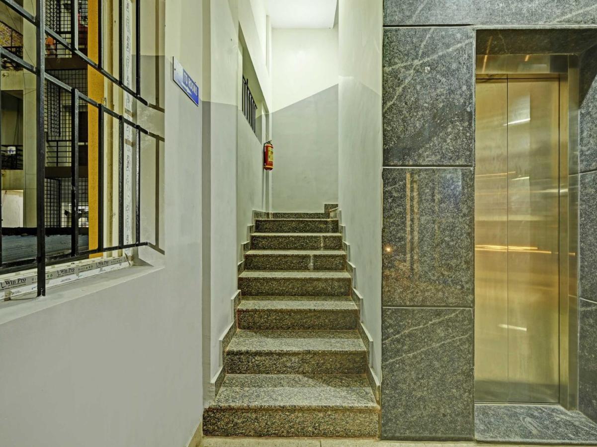 Hotel Collection O Sri Sapthagiri Near Phoenix Marketcity 3*
