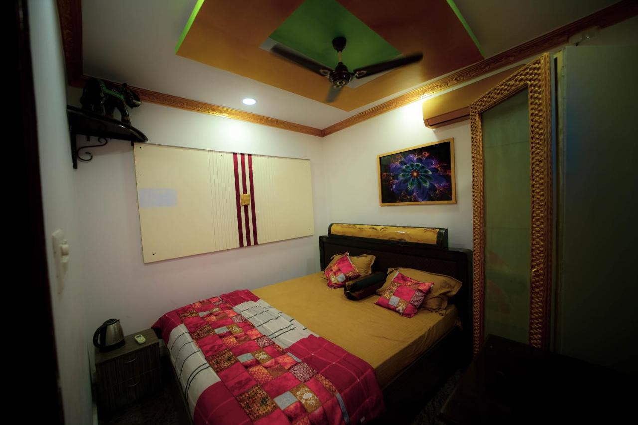 Hotel Collection O Ya And Suites 3*