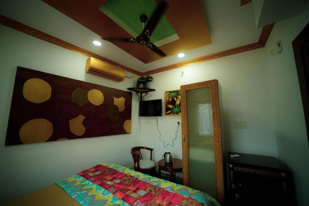 Collection O Ya And Suites Bangalore