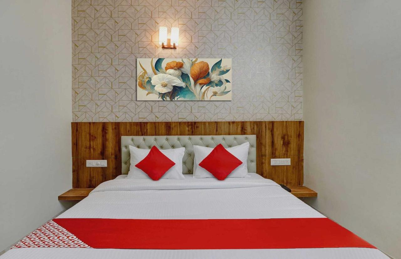 Super Collection O Global Near Kengeri Bus Terminal Metro Station Hotel 4*