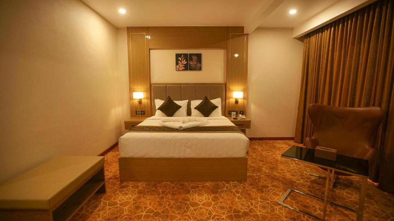 Leroy Grand - Yeshwanthpur Bangalore
