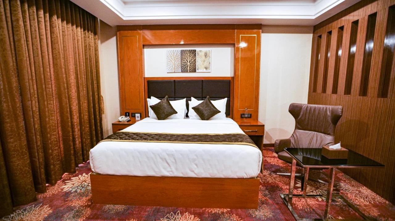 Hotel Leroy Grand - Yeshwanthpur