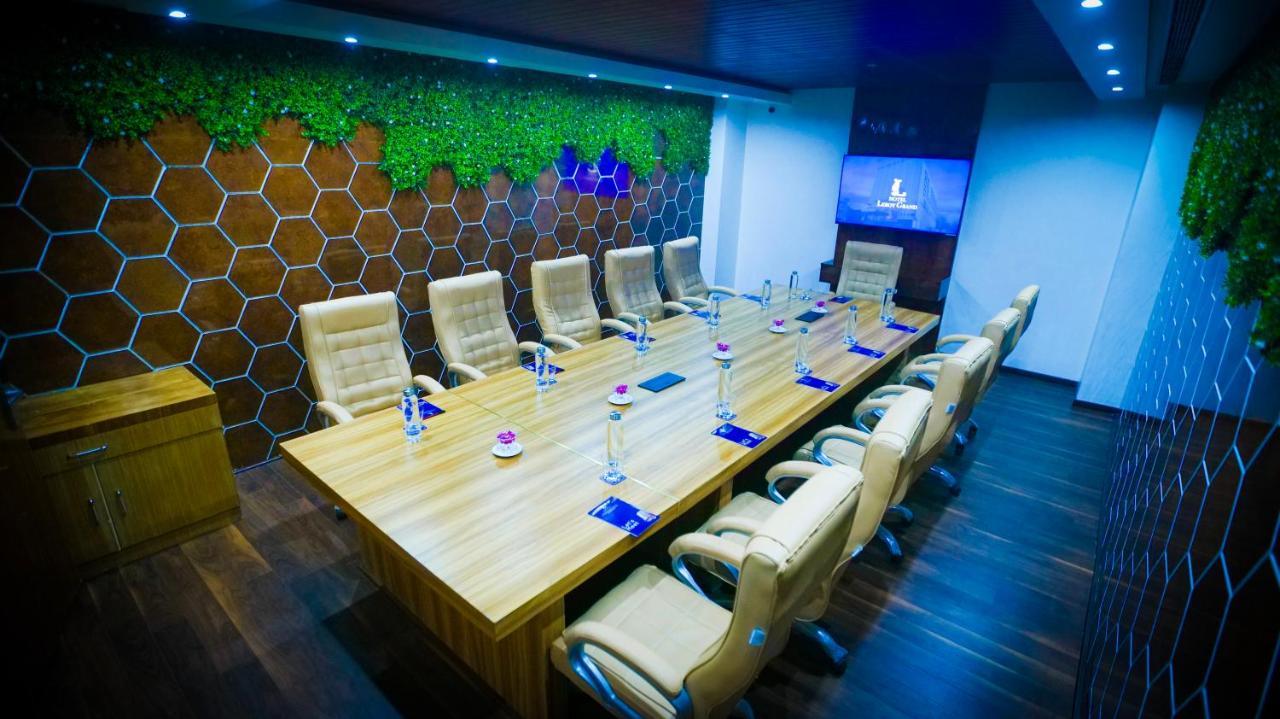 Leroy Grand - Yeshwanthpur Hotel