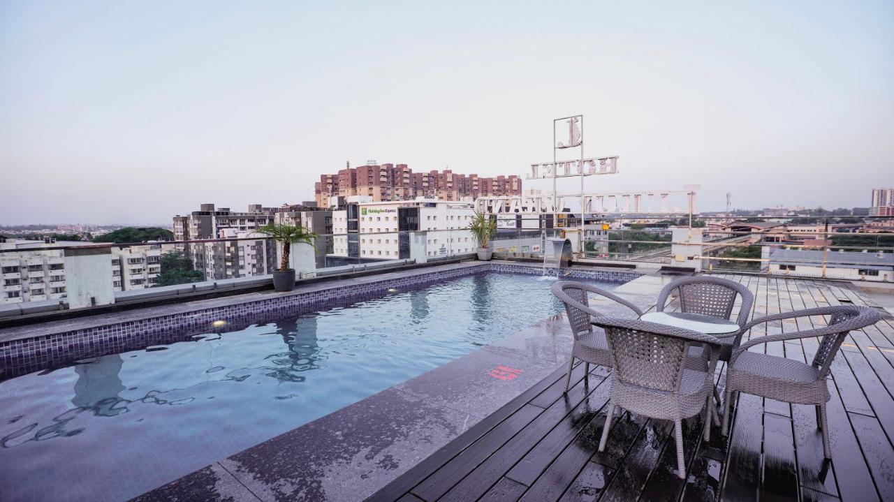 Leroy Grand - Yeshwanthpur Hotel