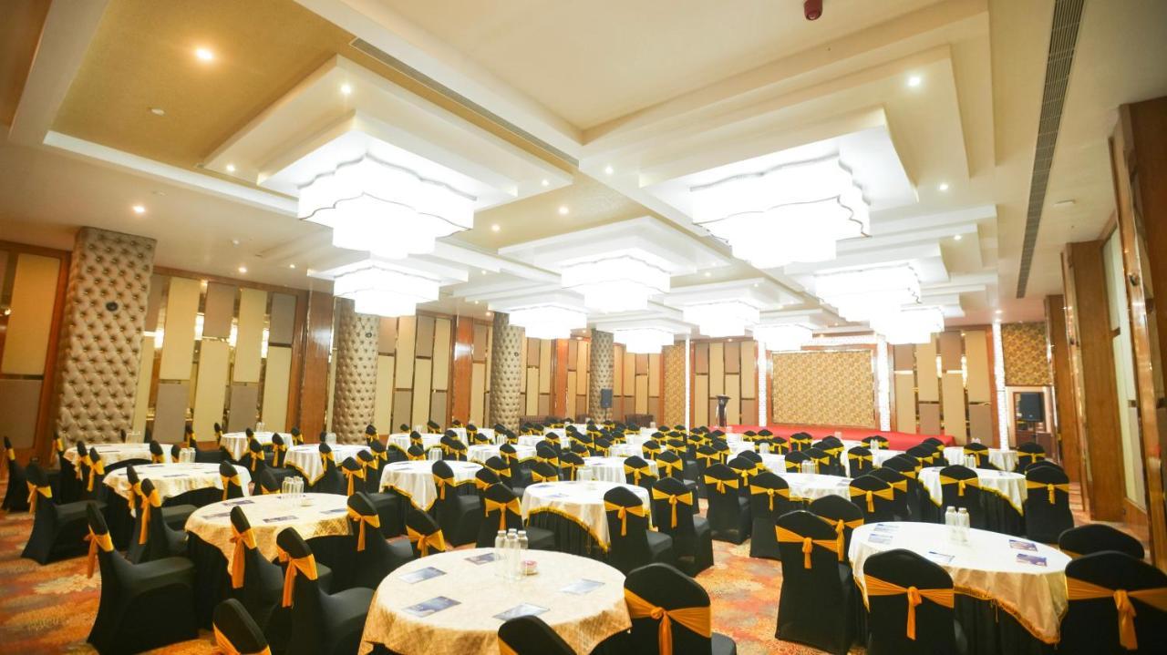 Leroy Grand - Yeshwanthpur Hotel 4*
