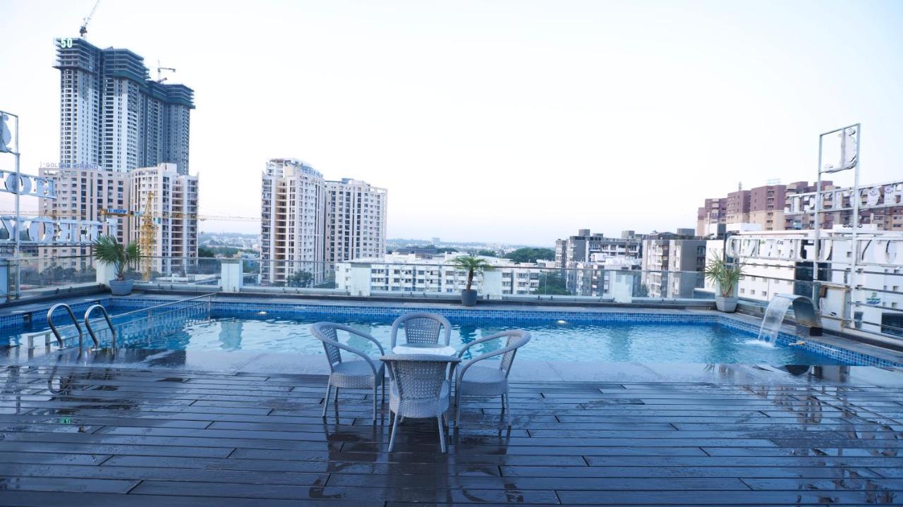 Leroy Grand - Yeshwanthpur Hotel