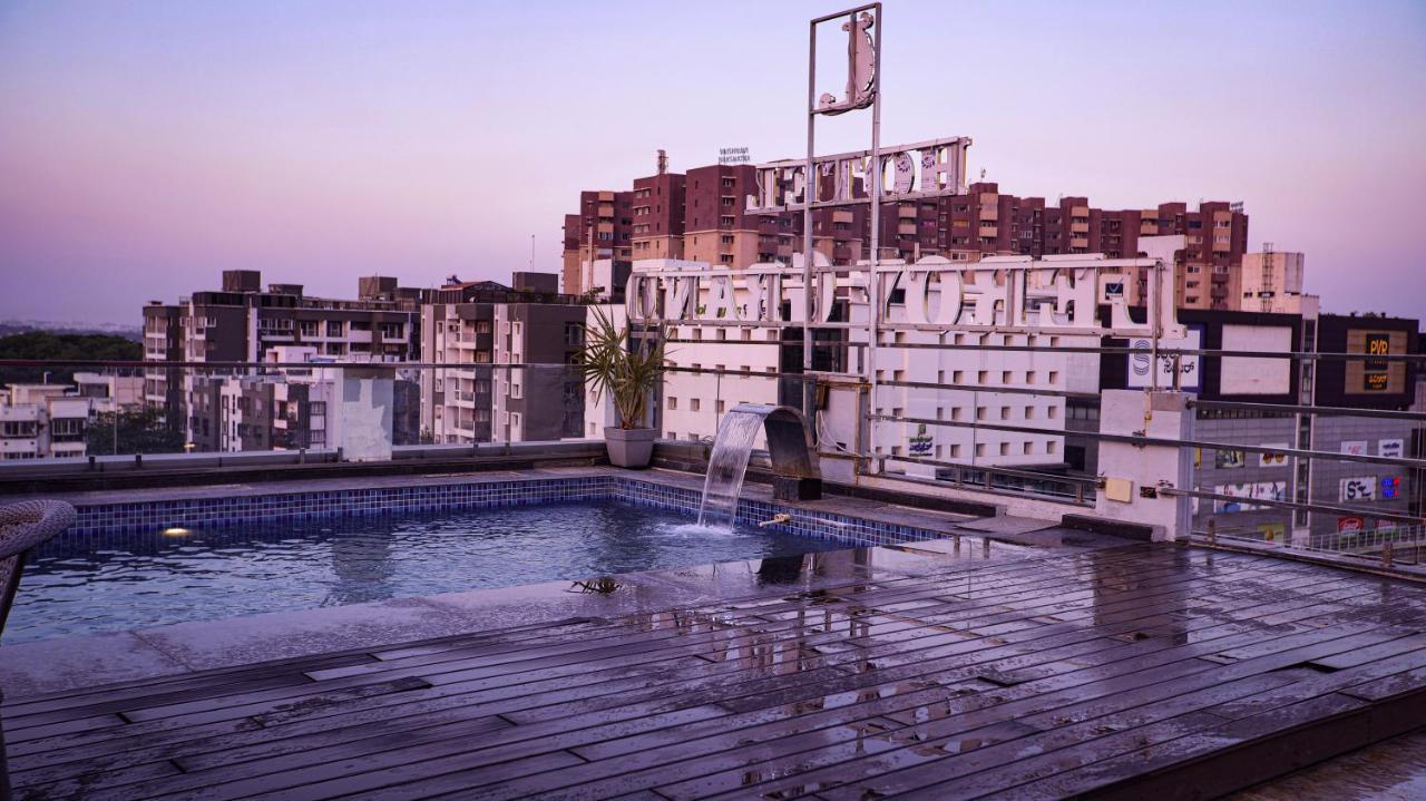 Leroy Grand - Yeshwanthpur Hotel