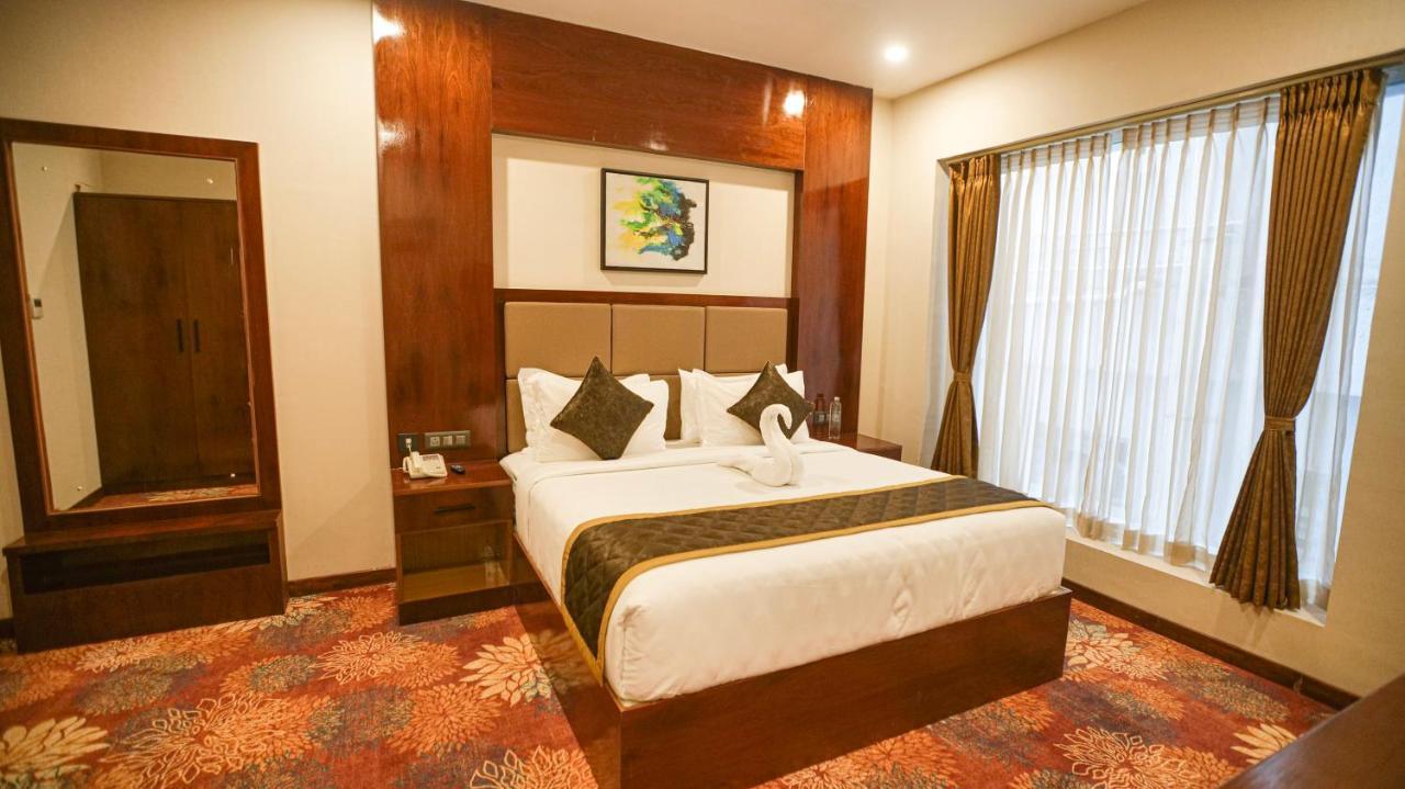 Hotel Leroy Grand - Yeshwanthpur Bangalore