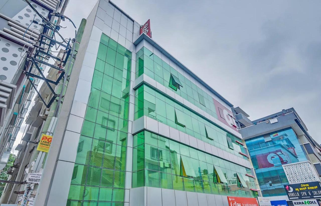 O Sri Sai Guru Comforts 3* Bangalore