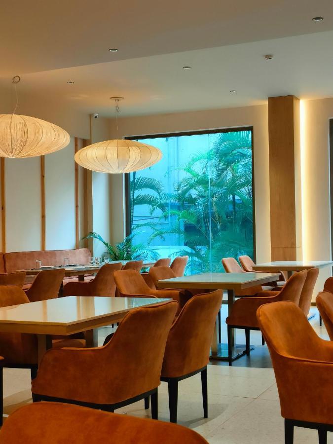 37th Crescent Hotel 3*