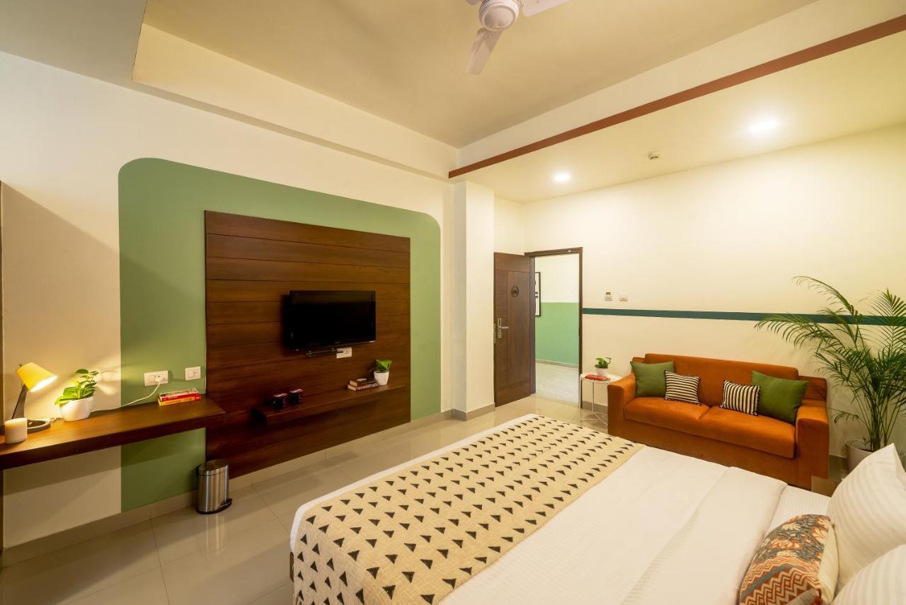 Olive Electronic - By Embassy Group Hotel