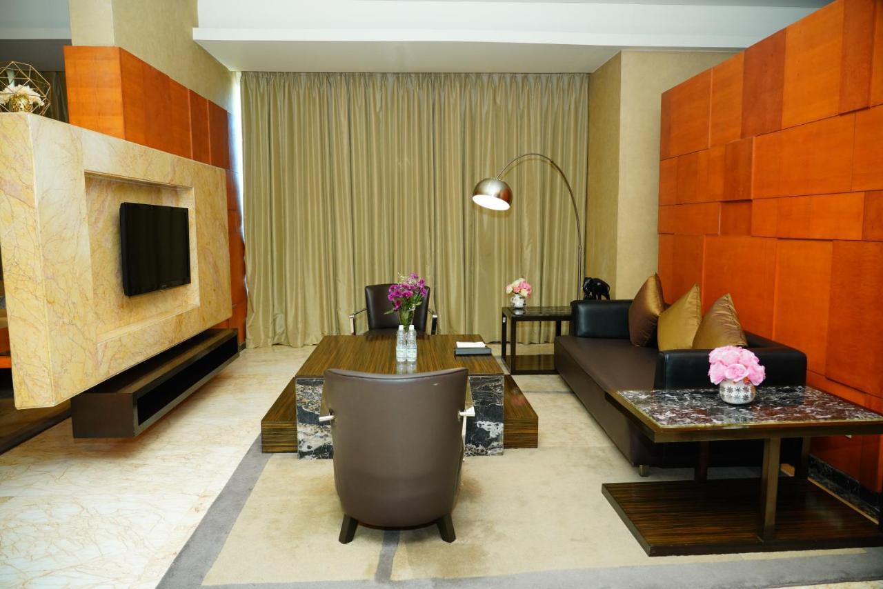 Gokulam Grand & Hotel