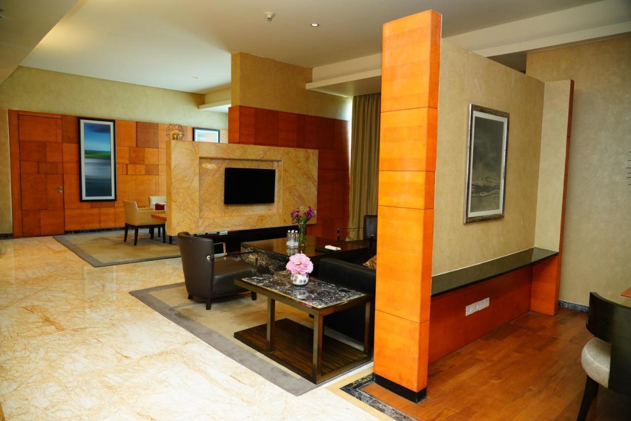 Hotel Gokulam Grand &