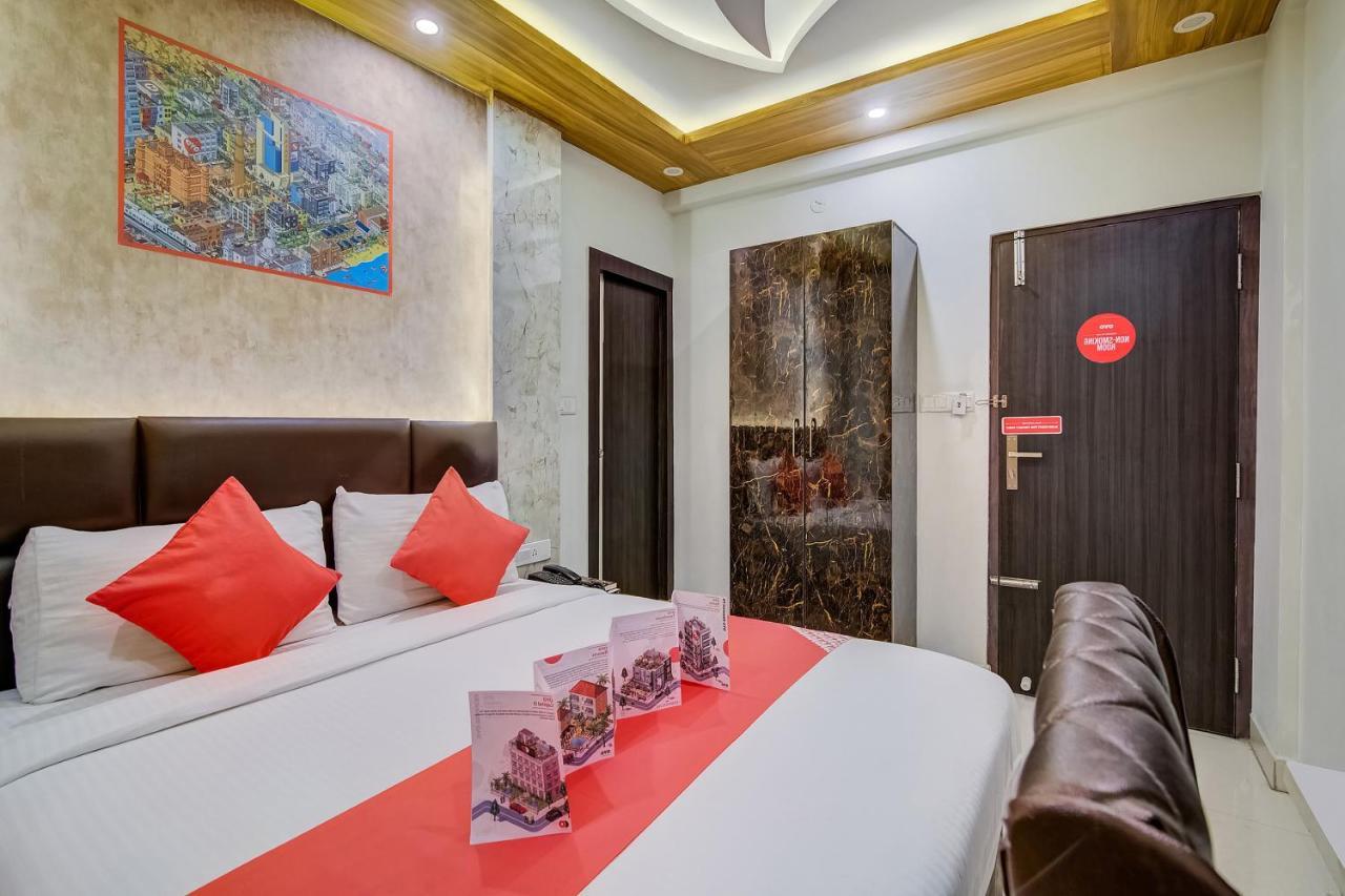Hotel Oyo Varcity Park Near Ragigudda Sri Prasanna Anjaneyaswamy Temple 3*