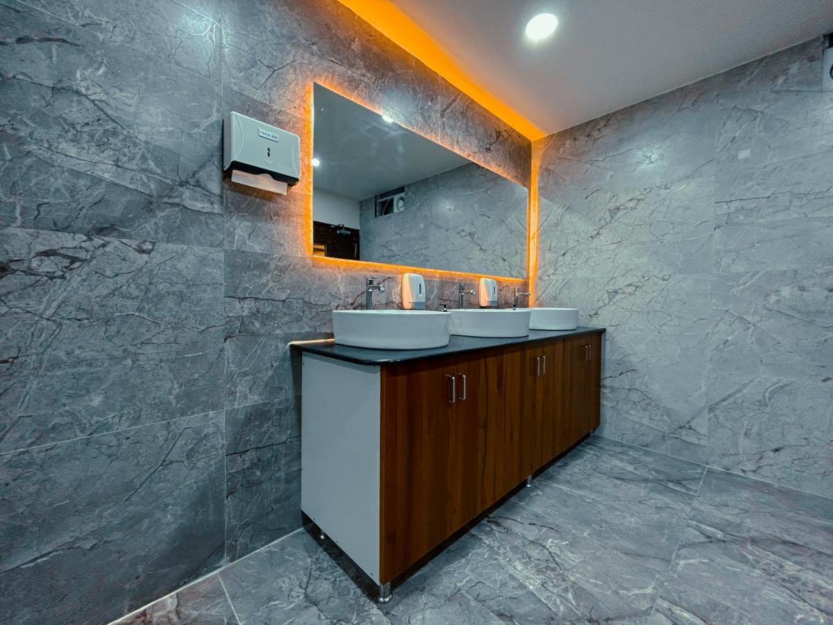 Pride Biznotel Whitefield Hotel 4*