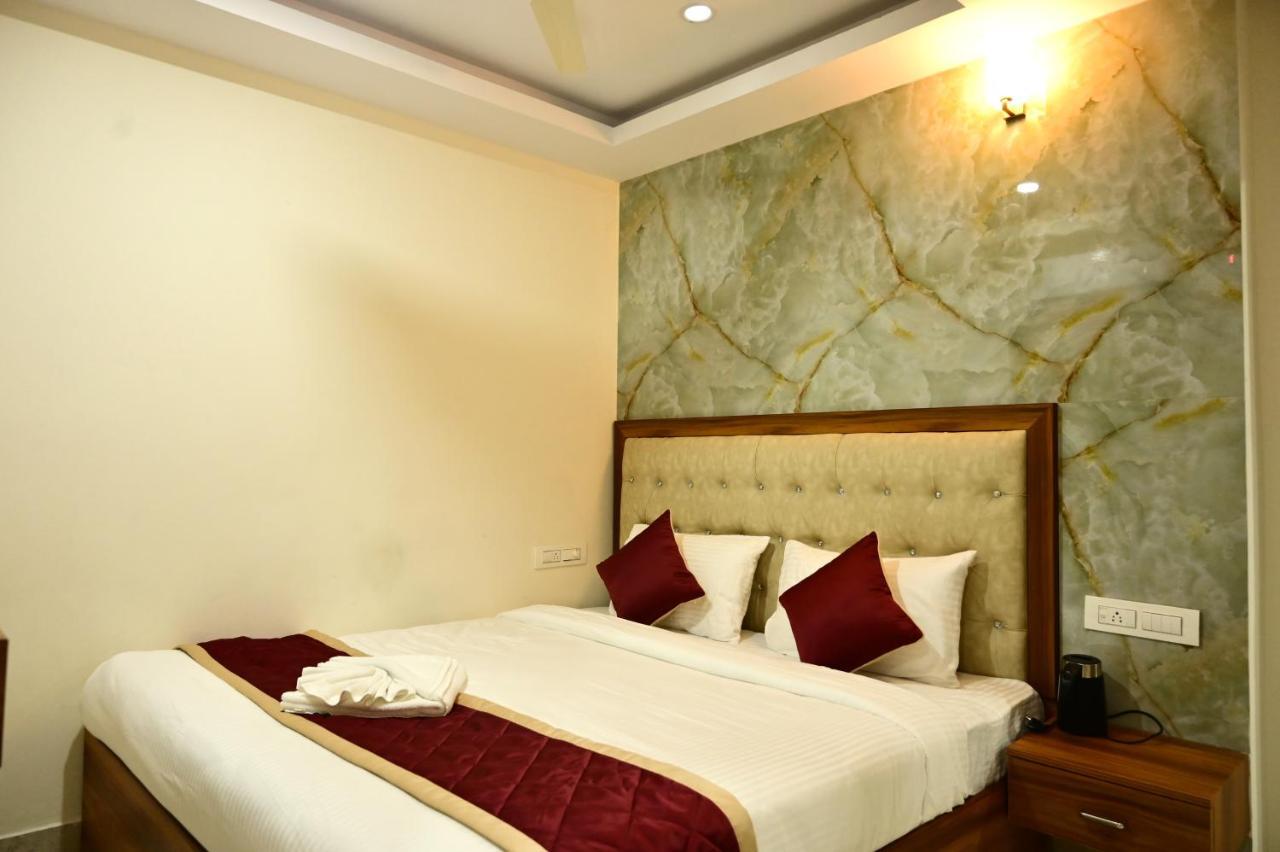 Kk Comforts Boarding And Lodging *