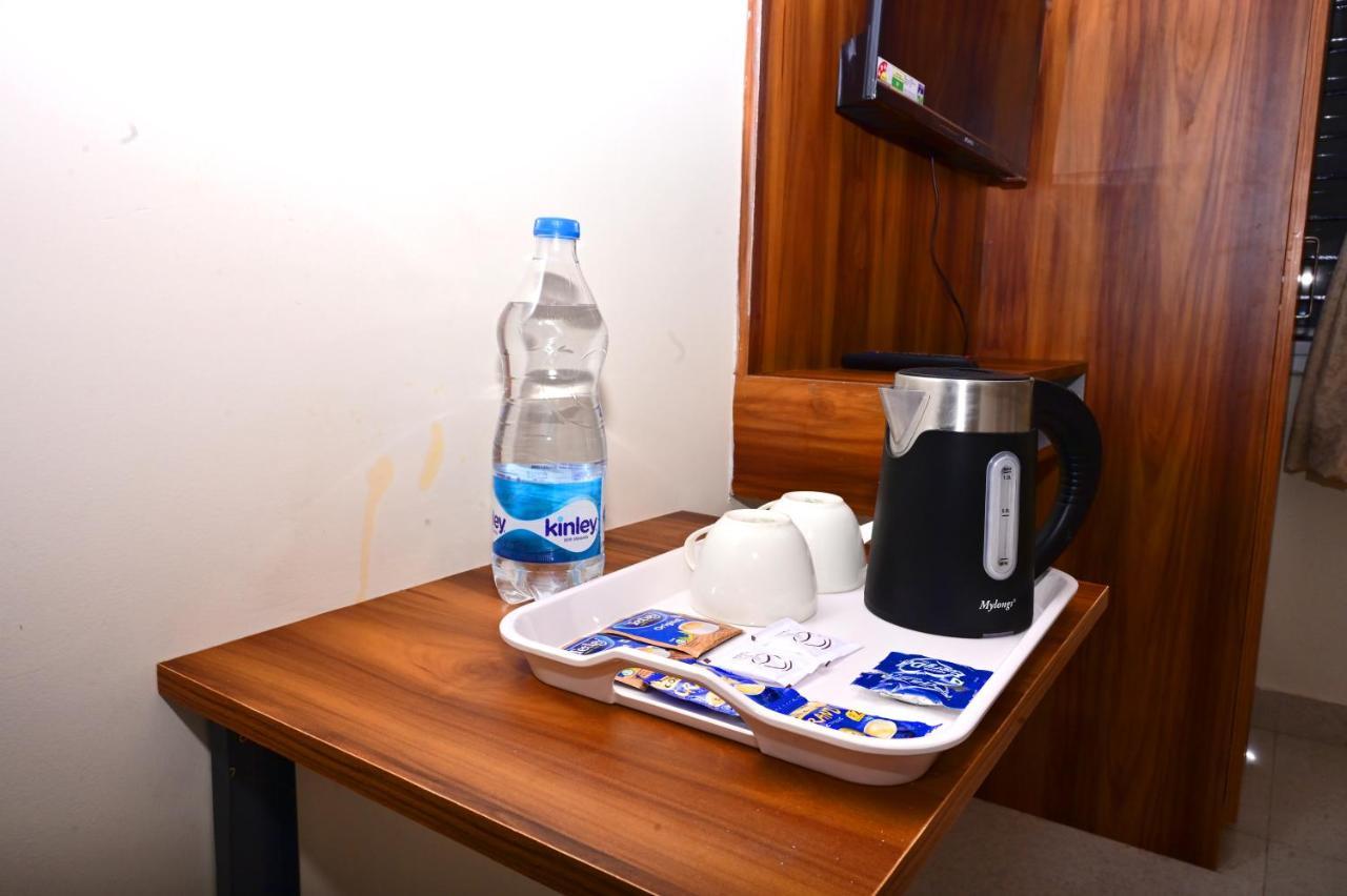 Kk Comforts Boarding And Lodging Hotel *