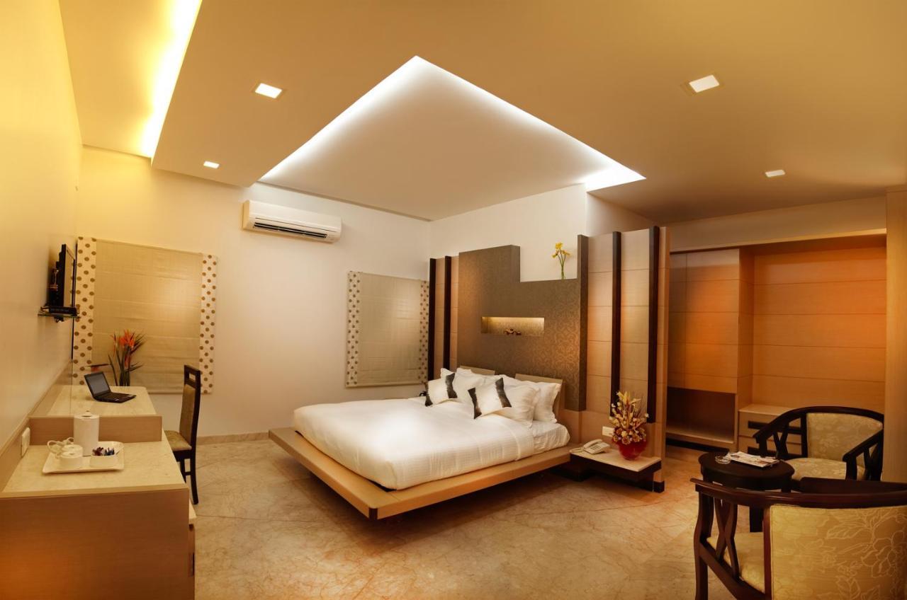 Sun Shine Hotel 4*