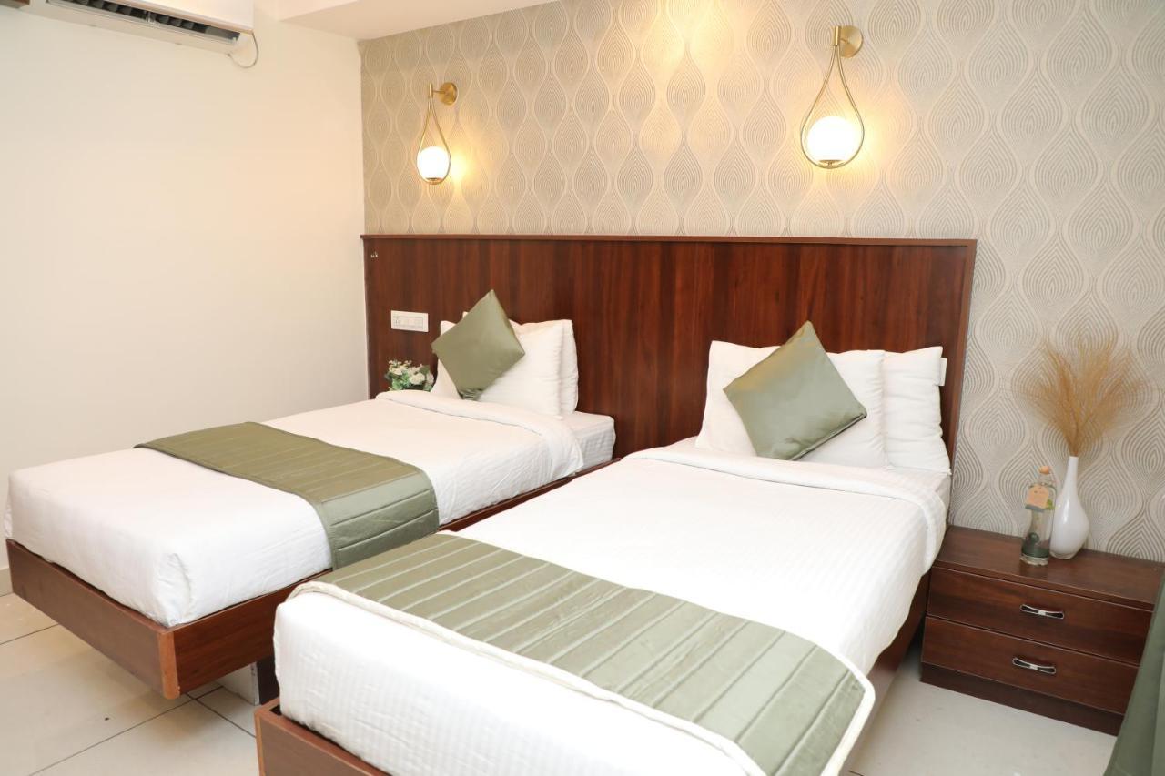 Hotel Earth 3*