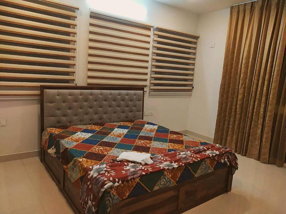 Villa 4 Bhk Furnished Row House