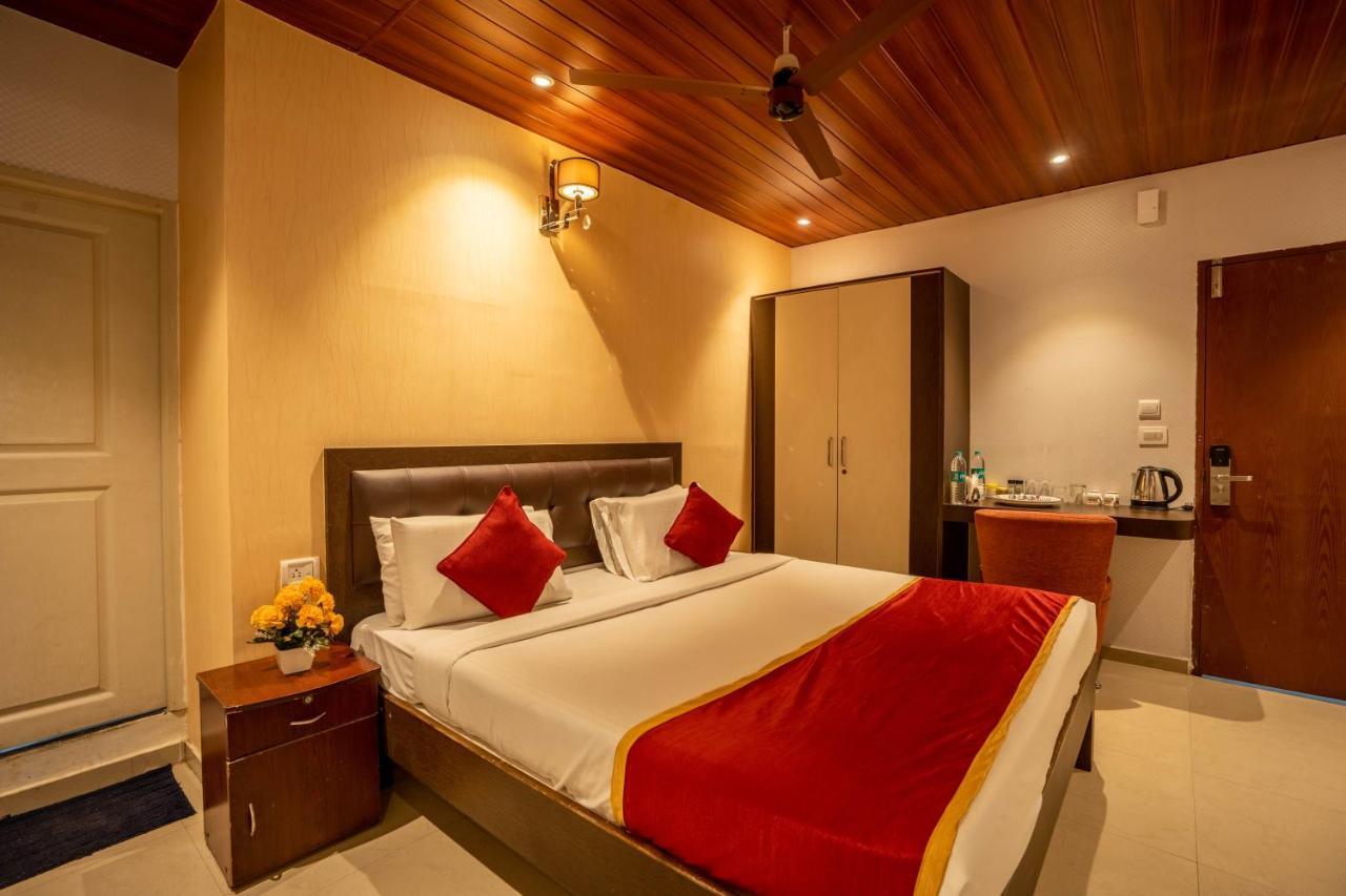 Seasons 3* Bangalore