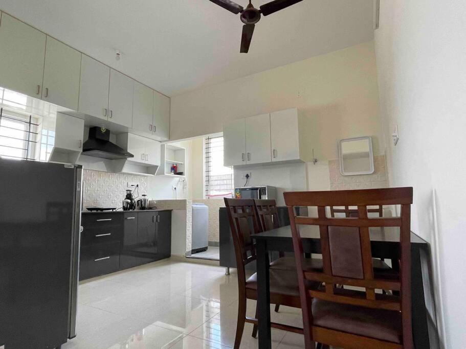 Apartment Ssn In Near Play Arena *