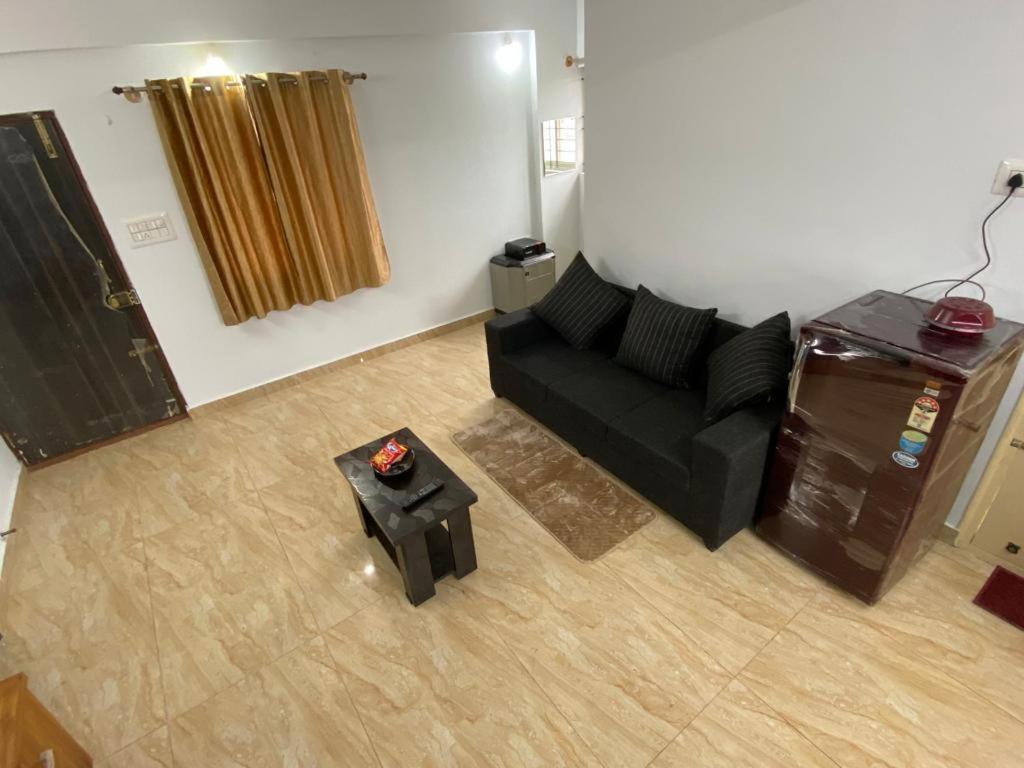 Apartment Shree 269 *