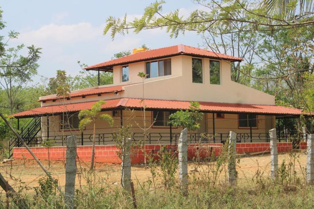 Farm Resort *