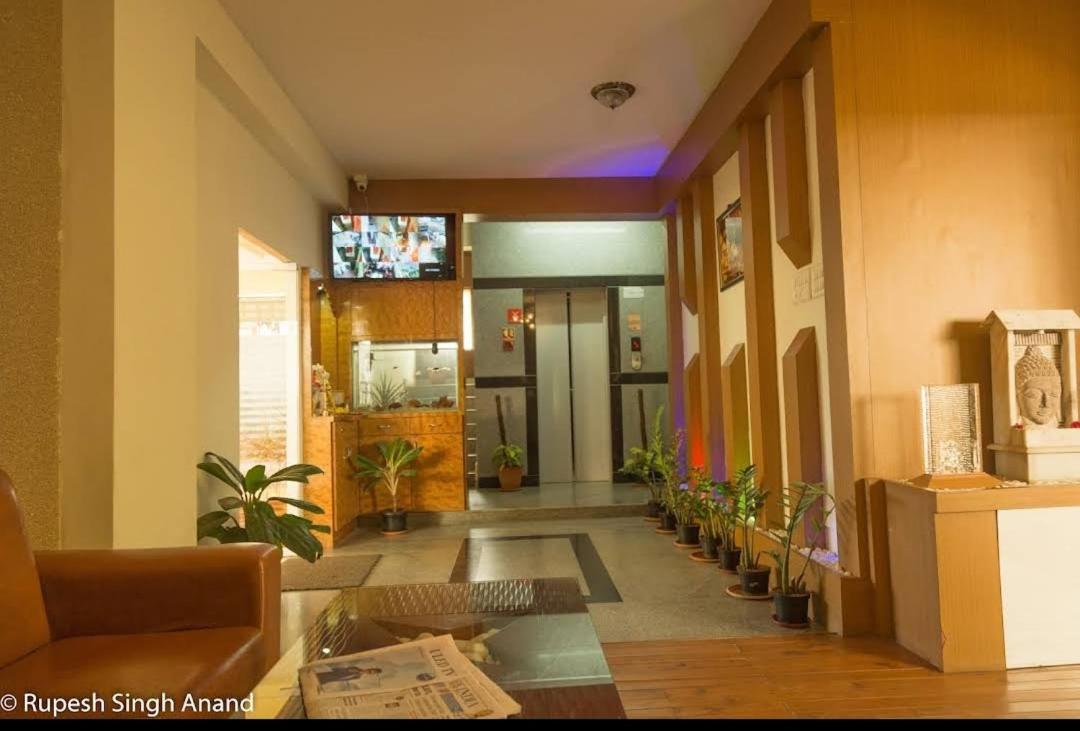 Hazel Manyata Apartment *