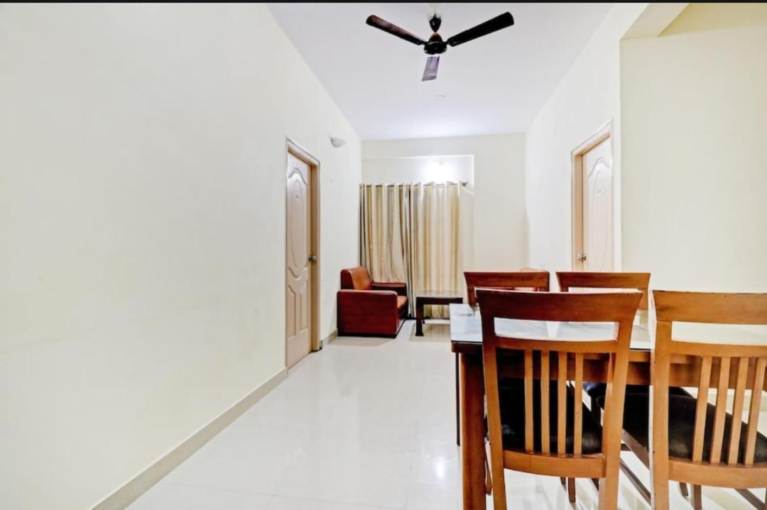Hazel Manyata Apartment *