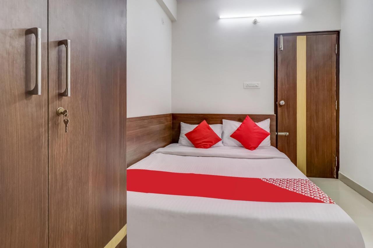 Oyo 81895 Nr Homes Hotel 3*