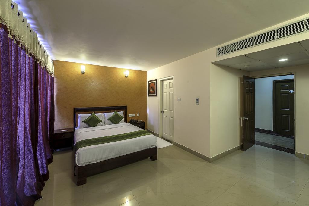 Hotel Treebo Crystal Castle Bangalore