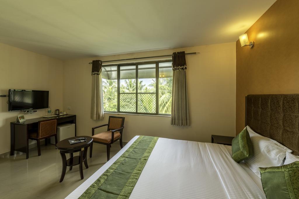 Treebo Crystal Castle 3* Bangalore