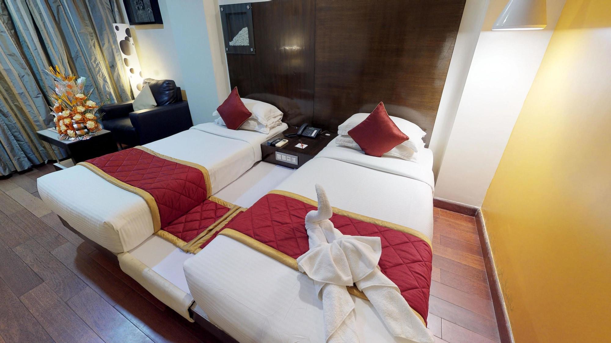 Hotel 37th Crescent 3*