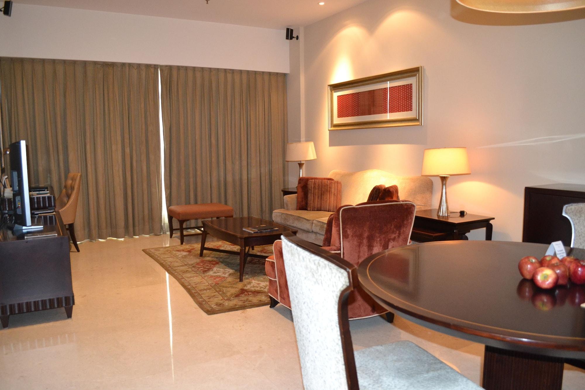 Oakwood Premier Prestige 5* Bangalore