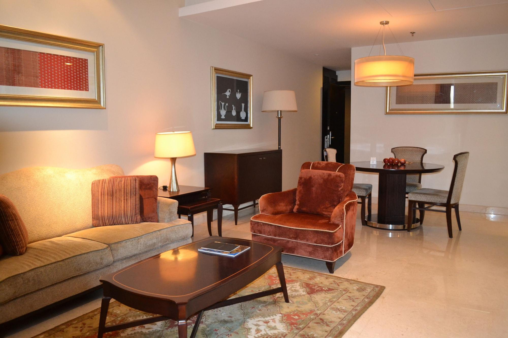 Oakwood Premier Prestige 5* Bangalore