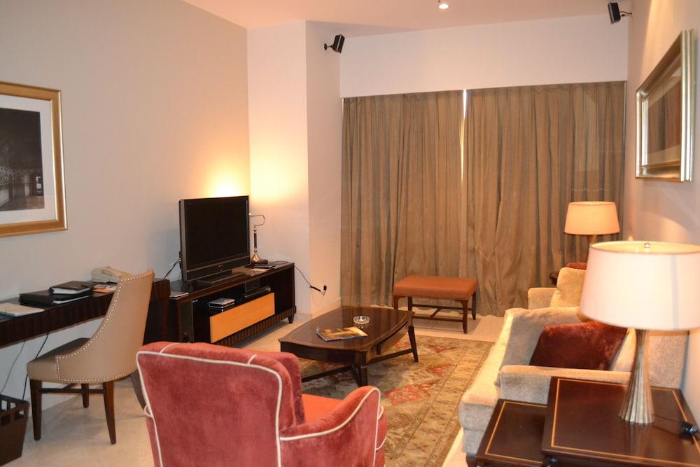Oakwood Premier Prestige