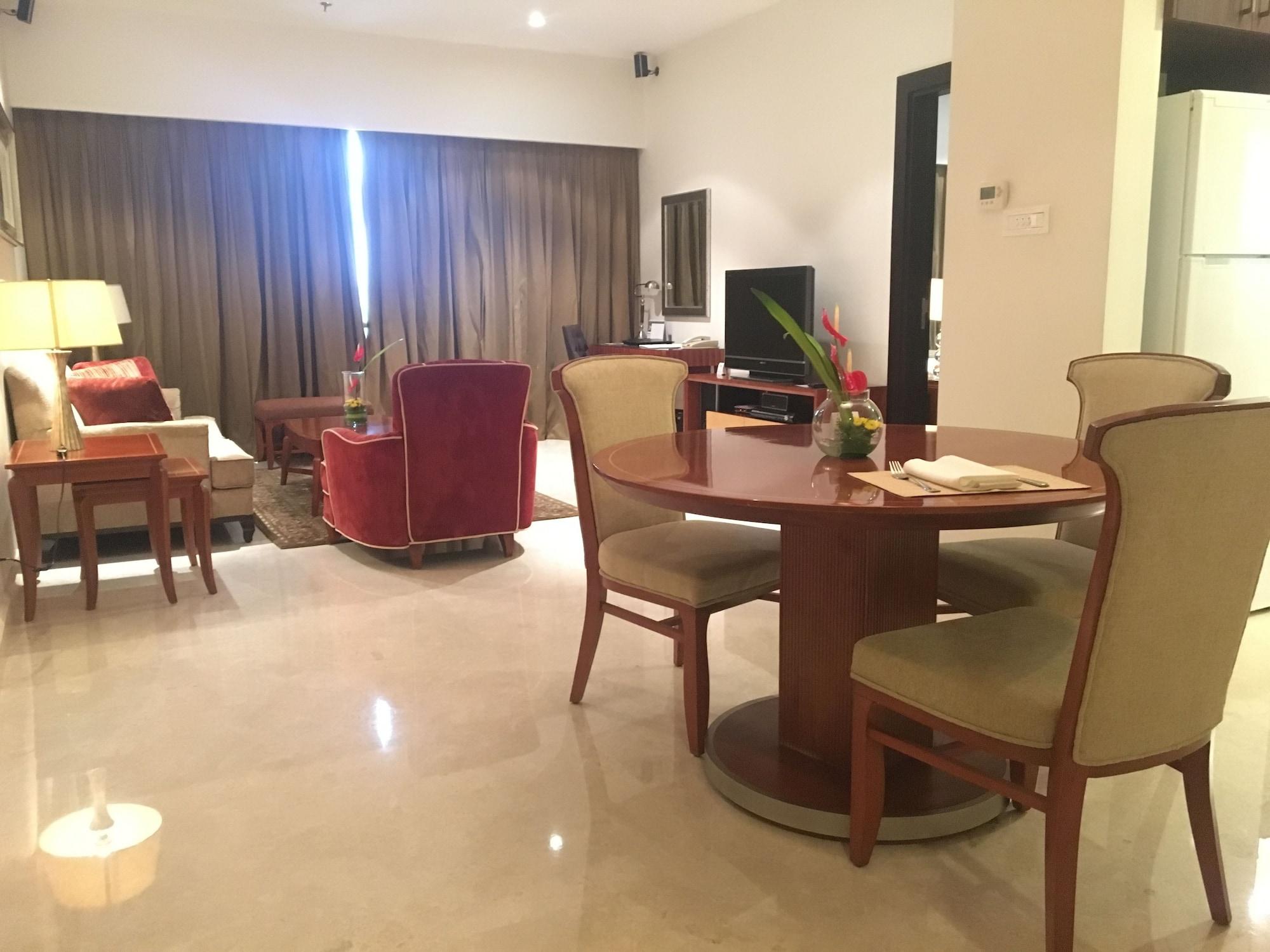 Oakwood Premier Prestige 5* Bangalore